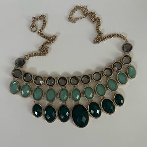 Faux Elegant Gold and Green Statement Necklace